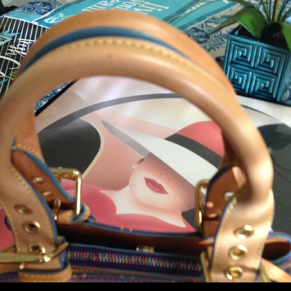 DOONEY & BOURKE - Picture 7 of 7